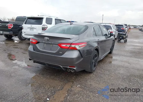 2019 Toyota Camry Se z USA, uszkodzony, nr VIN 4T1B11HK7KU810279